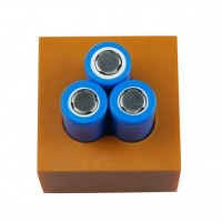 Držač 3kom 18650 ćelija za lakše punktovanje lemljenje alat